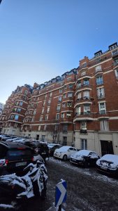 Débarras d’un appartement dans un immeuble à Paris 16 après intervention professionnelle